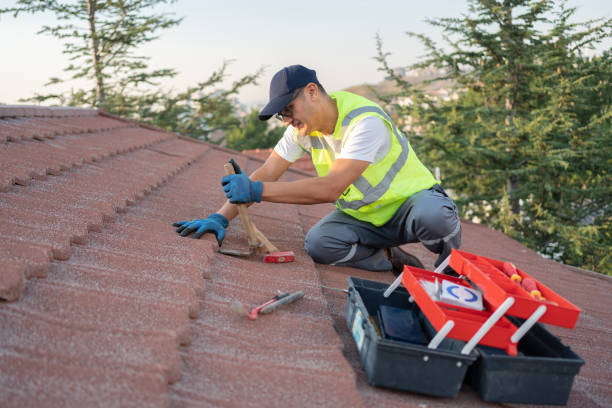 Best Residential Roofing Contractor  in Greens Farms, CT
